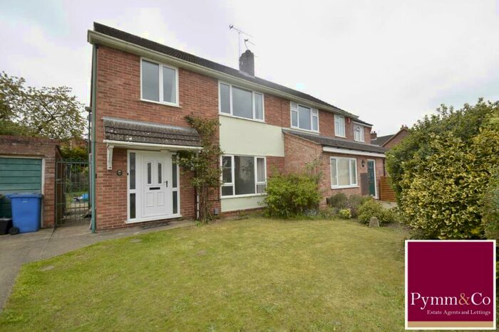 3 Bedroom Semi-Detached House To Rent In Norvic Drive, Norwich, NR4