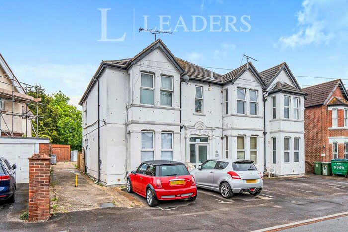 Studio To Rent In Arthur Road, Shirley, Southampton, SO15