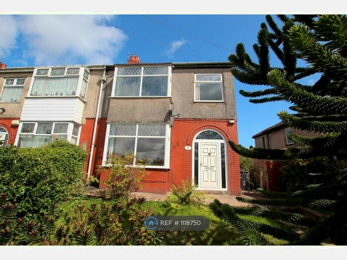 3 Bedroom Semi-Detached House To Rent In Southern Avenue, Preston, PR1