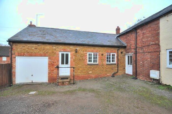 2 Bedroom Property To Rent In High Street, Northampton NN7