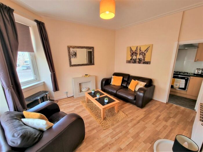 2 Bedroom Flat To Rent In Menzies Road, Torry, Aberdeen, AB11