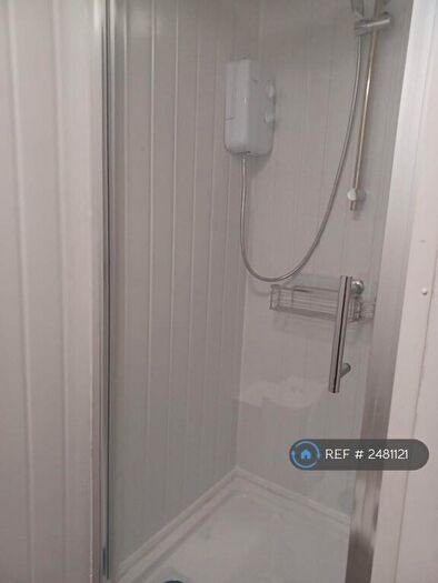 2 Bedroom Flat To Rent In High Street, Chatham, ME4