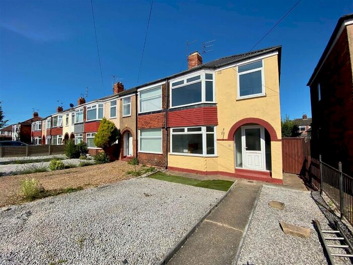 3 Bedroom Terraced House To Rent In Ancaster Avenue, Hull, HU5