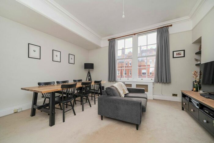 1 Bedroom Flat To Rent In Pont Street, London, SW1X