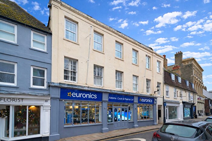 2 Bedroom Flat To Rent In High Street, Ambury House, PE29