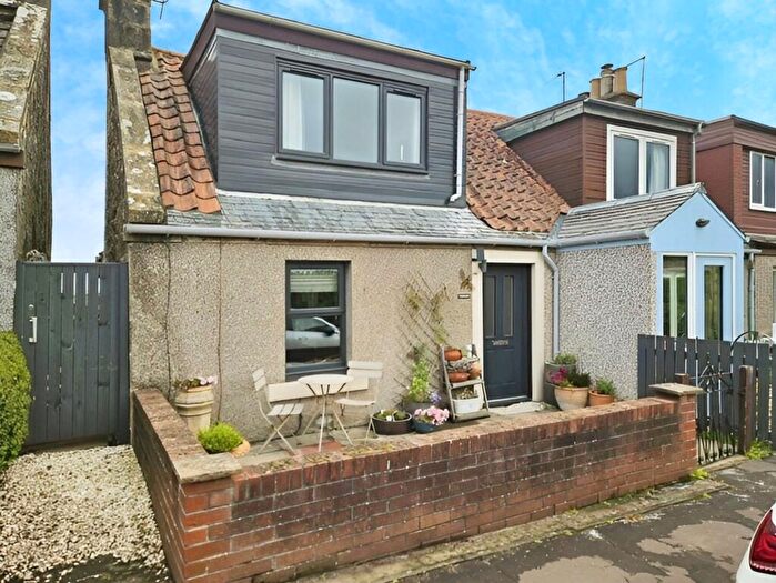 2 Bedroom End Of Terrace House For Sale In Knowehead, Freuchie, KY15