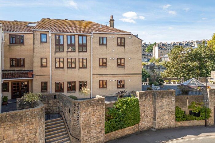 2 Bedroom Apartment To Rent In Grove Street, BA2