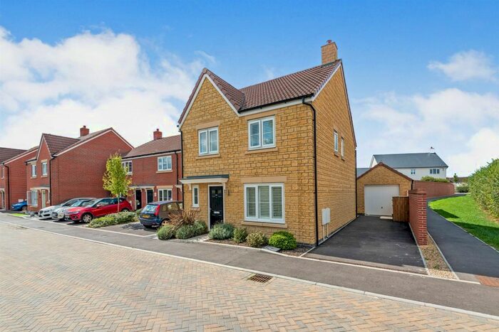 4 Bedroom Detached House For Sale In Summer View, Wickwar, Wotton-Under-Edge, GL12