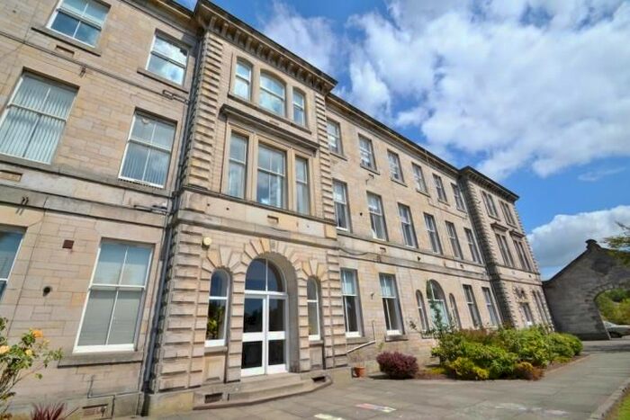 1 Bedroom Flat To Rent In St. Leonards Street, Dunfermline, KY11