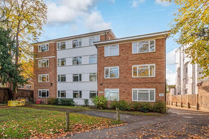 2 Bedroom Flat For Sale In West Hill, West Hill, London, SW15