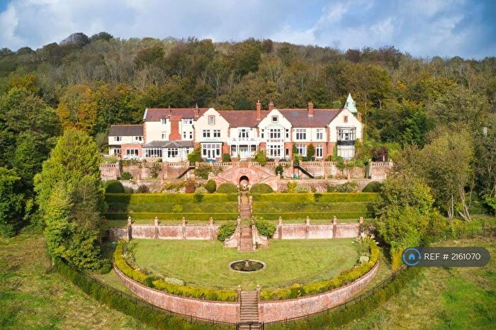 4 Bedroom Terraced House To Rent In Kearsney Court, Temple Ewell, Dover, CT16