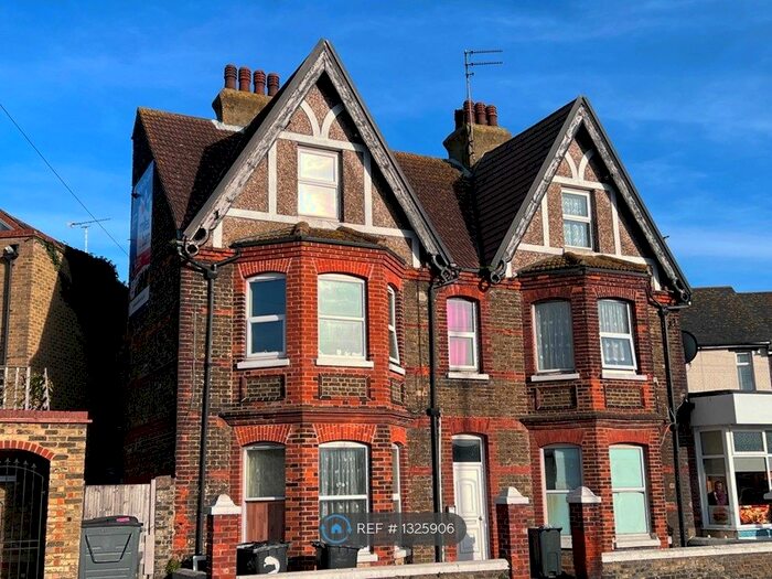 1 Bedroom Flat To Rent In Margate Road, Ramsgate, CT12
