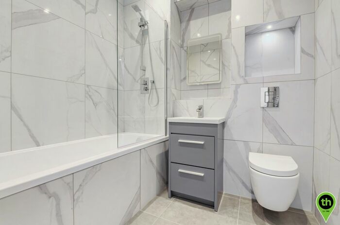 2 Bedroom Semi-Detached House To Rent In Beagle Close, London, NW7