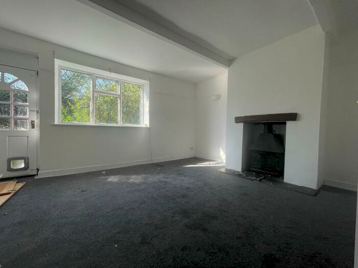 2 Bedroom House To Rent In Hare Lane, Pudsey, Leeds, LS28