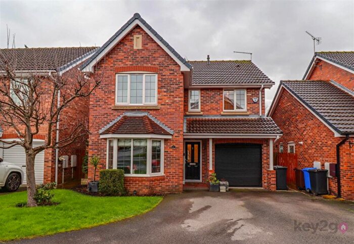 4 Bedroom Detached House For Sale In Morton Gardens, Halfway, Sheffield, S20