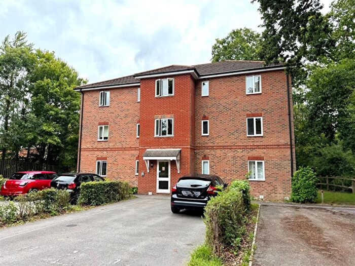2 Bedroom Apartment For Sale In Coppice View, Caraway, Whiteley, PO15