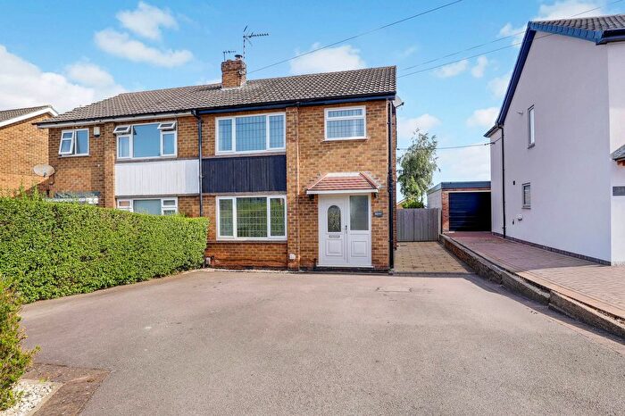 3 Bedroom Semi-Detached House For Sale In Shaftesbury Avenue, Sandiacre, NG10