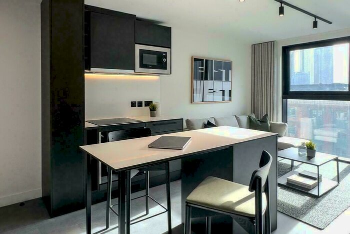 2 Bedroom Apartment To Rent In Union East Tower, Water Street, Manchester, Greater Manchester, M3