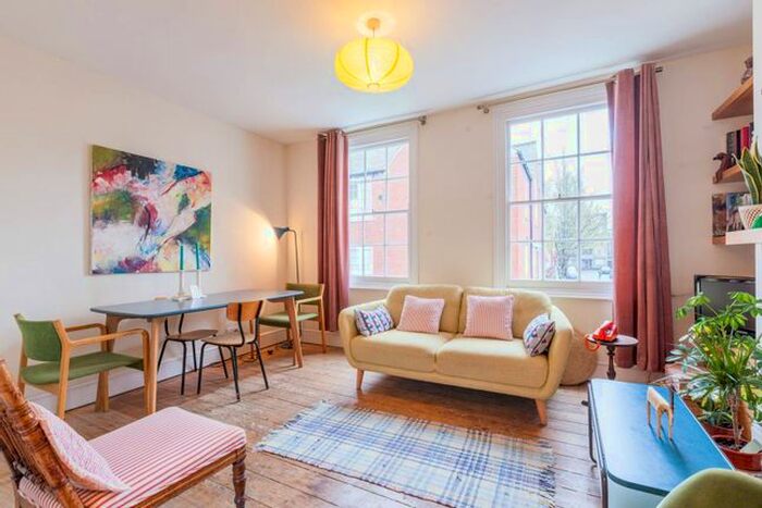 3 Bedroom Property To Rent In Buttesland Street, Hoxton, London, N1