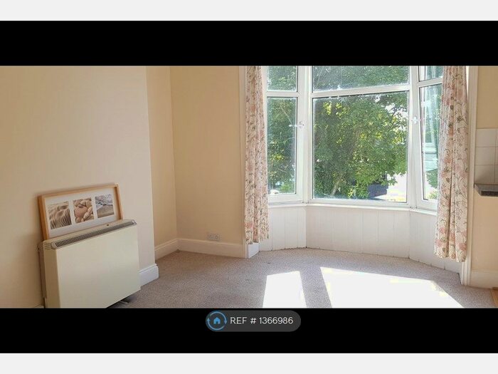 1 Bedroom Flat To Rent In Commercial Road, Weymouth, DT4