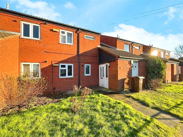 2 Bedroom Flat To Rent In Stowheath Lane, Wolverhampton, West Midlands, WV1