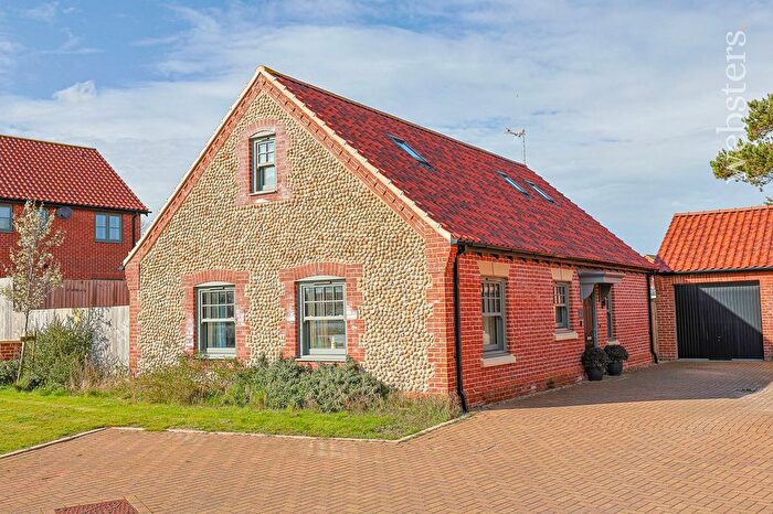 4 Bedroom Detached House For Sale In Beck Close, Mundesley, NR11