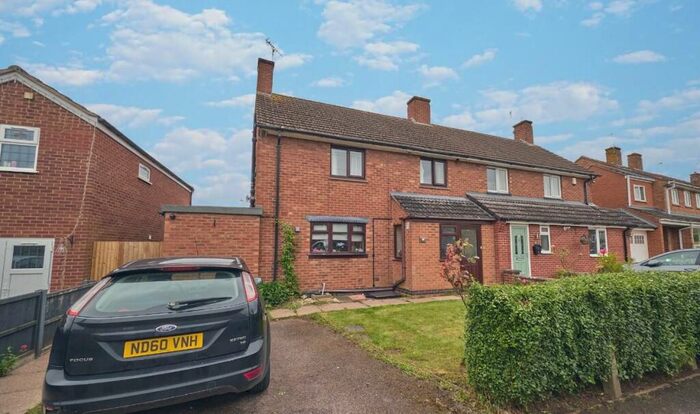 3 Bedroom Semi-Detached House For Sale In Brookfield, Sharnford, LE10