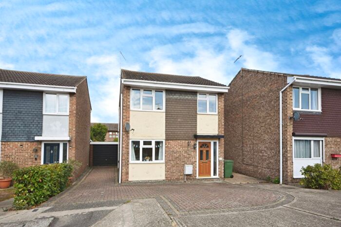 3 Bedroom Detached House For Sale In Rodney Gardens, Braintree, CM7