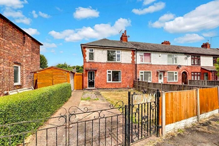 2 Bedroom End Of Terrace House For Sale In First Avenue, Colwick, NG4