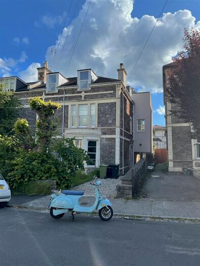 3 Bedroom Flat To Rent In Fernbank Road, Redland, Bristol, BS6