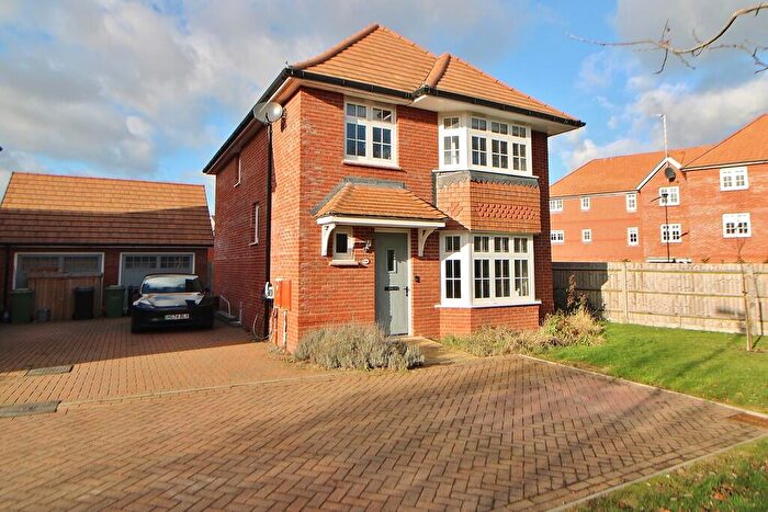4 Bedroom Detached House For Sale In Ainsworth Road, Berewood, PO7