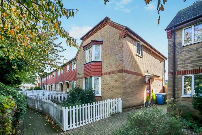 4 Bedroom House To Rent In Spillett Close, Faversham, Kent, ME13