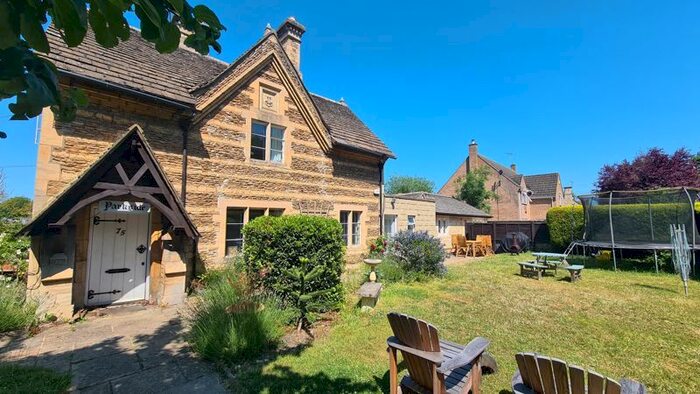 4 Bedroom Property To Rent In Main Road, Uffington, PE9