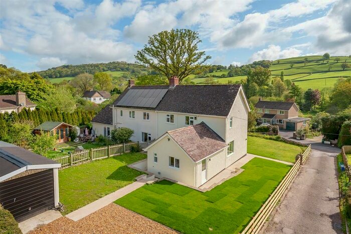 Semi-Detached House For Sale In Rising Sun, Dalwood, Axminster, EX13