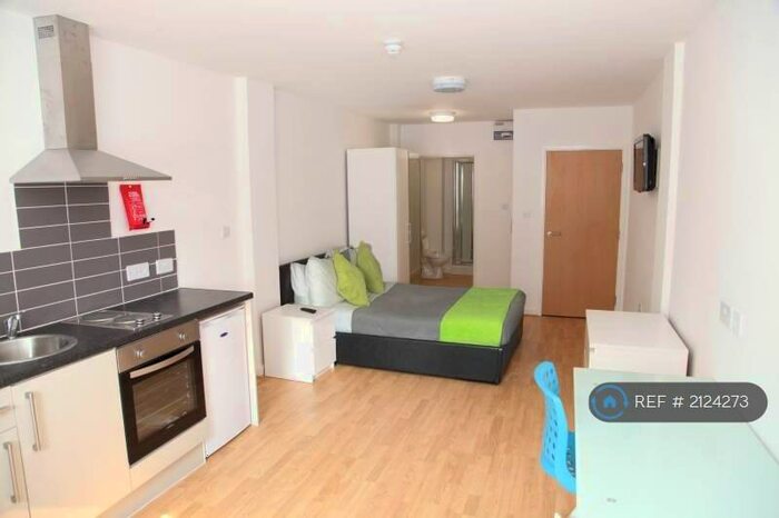 Studio To Rent In Brownhill Road, London, SE6