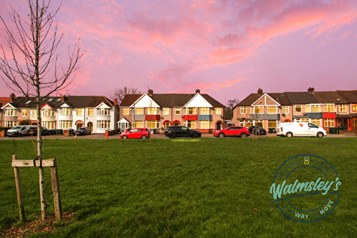 3 Bedroom End Of Terrace House For Sale In Overslade Crescent, Coundon, Coventry, CV6