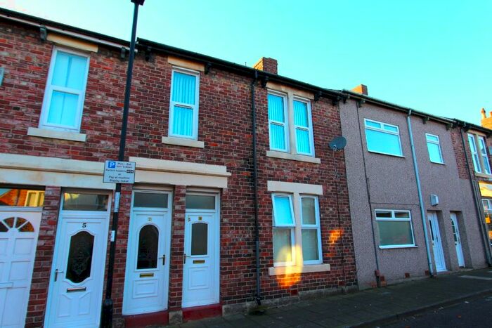3 Bedroom Flat To Rent In Chestnut Street, Wallsend, NE28