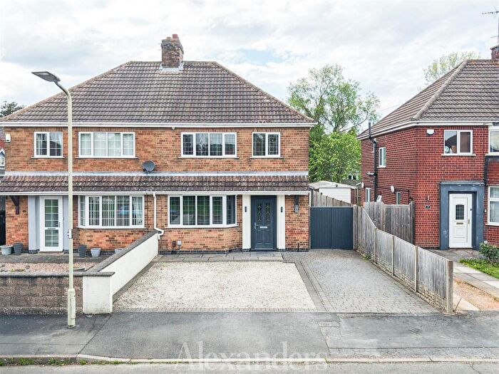 3 Bedroom Semi-Detached House For Sale In Greenfields Drive, Coalville, LE67
