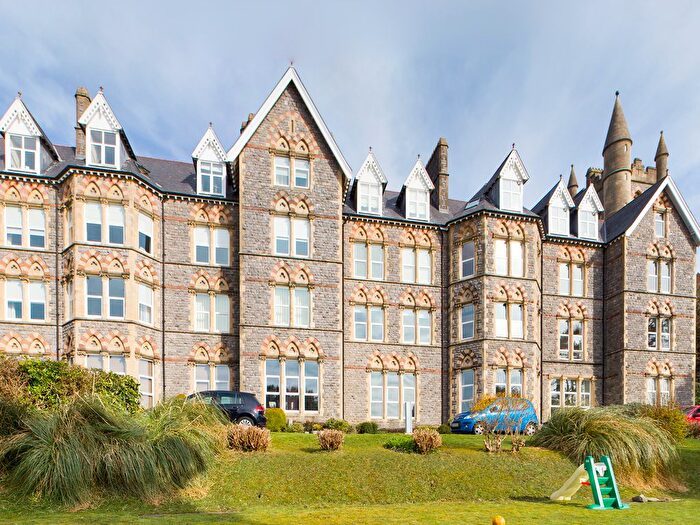 2 Bedroom Flat For Sale In Langland Bay Manor, Langland, Swansea, SA3