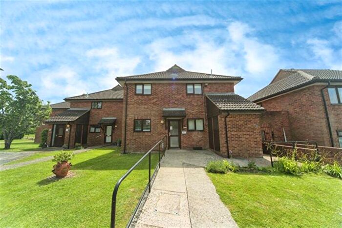 2 Bedroom Retirement Property To Rent In Ruxley Court, Langney Rise, BN23
