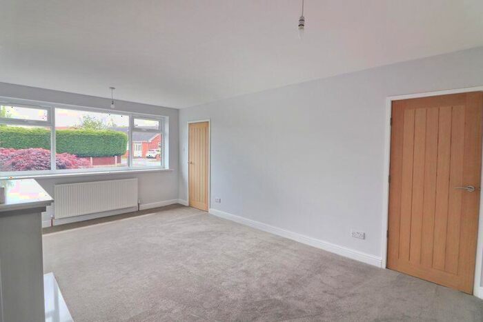2 Bedroom Semi-Detached Bungalow For Sale In Everard Close, Worsley, Manchester, M28