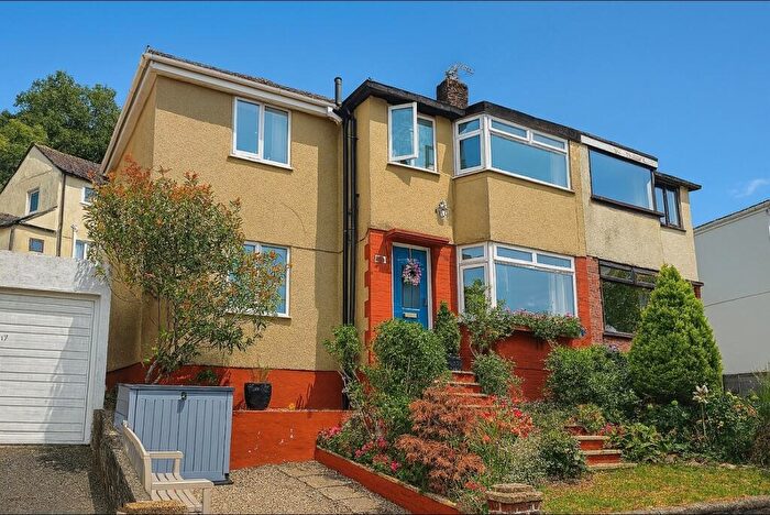 4 Bedroom Semi-Detached House For Sale In Merafield Drive, Plymouth, PL7