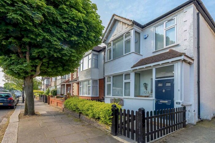 3 Bedroom Property To Rent In Clitherow Avenue, London, W7