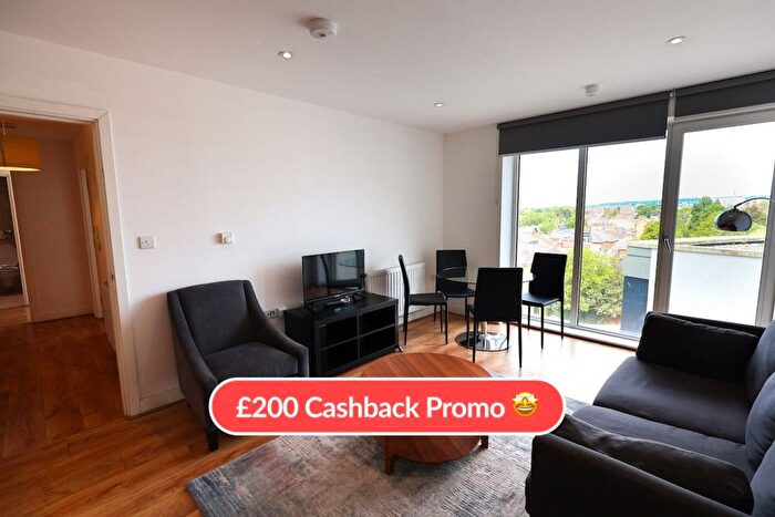 2 Bedroom Flat To Rent In Headstone Road, Harrow, HA1