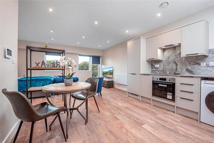 Studio To Rent In Burleys Way, Leicester, LE1