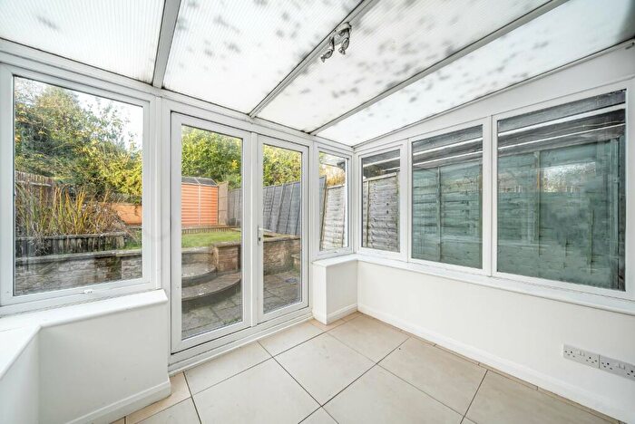 3 Bedroom End Of Terrace House For Sale In Orchard Close, Alresford, Hampshire, SO24