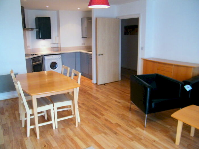 2 Bedroom Apartment To Rent In Landmark Place, Churchill Way, Cardiff, CF10