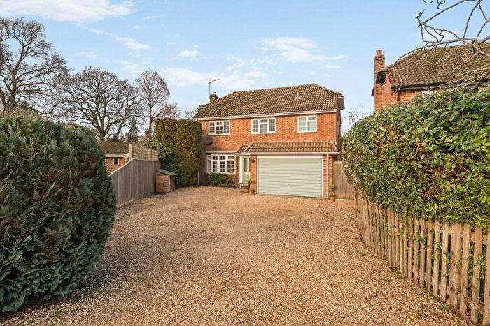 4 Bedroom Detached House For Sale In Rhinefield Close, Brockenhurst, SO42