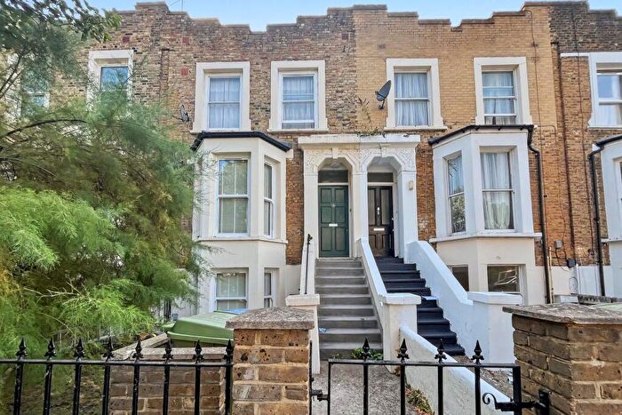 1 Bedroom Flat For Sale In B Fenwick Road, Peckham, London, SE15