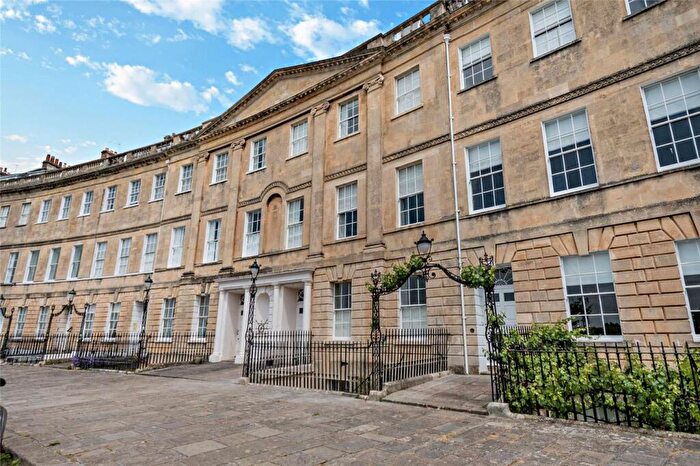 2 Bedroom Apartment To Rent In Lansdown Crescent, Bath, Somerset, BA1
